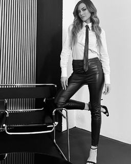 Giorgia Palmas feet photo thumbnail