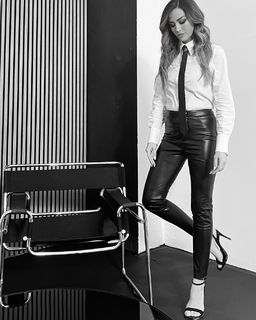 Giorgia Palmas feet photo thumbnail