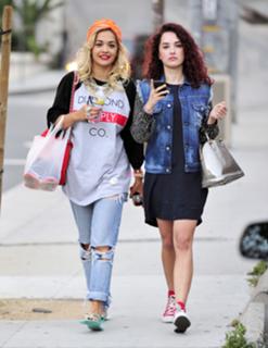 Rita Ora feet photo thumbnail