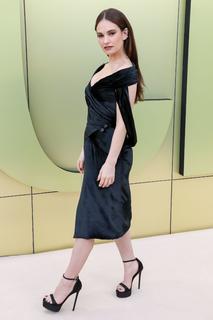 Lily James feet photo thumbnail