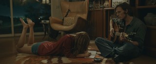 Riley Keough feet photo thumbnail