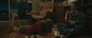 Riley Keough feet photo thumbnail
