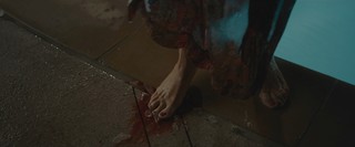 Riley Keough feet photo thumbnail