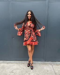 Cristina Pedroche feet photo thumbnail