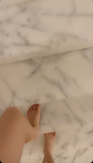 Amanda Cerny feet photo thumbnail
