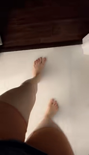 Amanda Cerny feet photo thumbnail