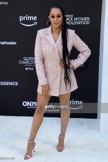 Tia Mowry feet photo thumbnail
