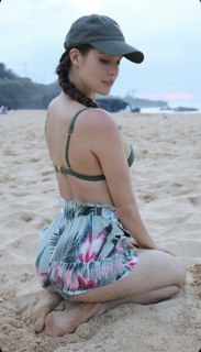 Amanda Cerny feet photo thumbnail