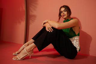 Kaia Gerber feet photo thumbnail