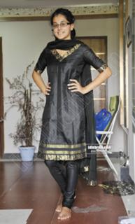 Taapsee Pannu feet photo thumbnail