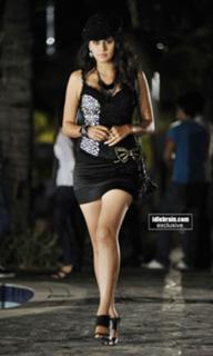 Taapsee Pannu feet photo thumbnail