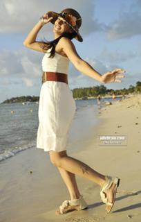 Taapsee Pannu feet photo thumbnail