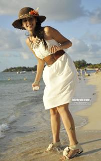 Taapsee Pannu feet photo thumbnail