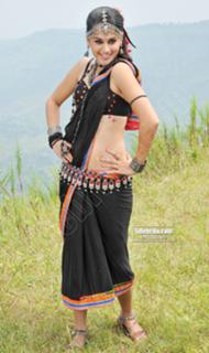 Taapsee Pannu feet photo thumbnail
