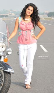 Taapsee Pannu feet photo thumbnail