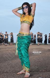 Taapsee Pannu feet photo thumbnail