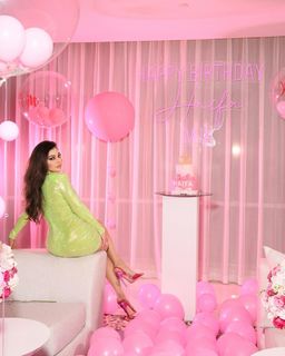 Haifa Wehbe feet photo thumbnail