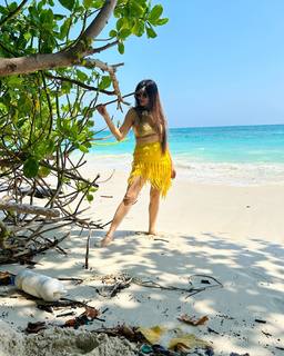 Poonam Yadav feet photo thumbnail