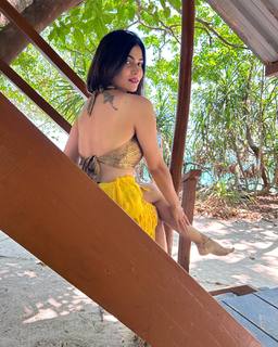 Poonam Yadav feet photo thumbnail