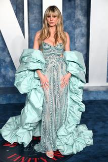 Heidi Klum feet photo thumbnail