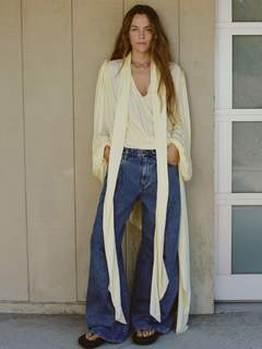Riley Keough feet photo thumbnail