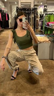 Giorgia Crivello feet photo thumbnail