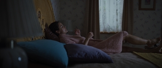 Keri Russell feet photo thumbnail