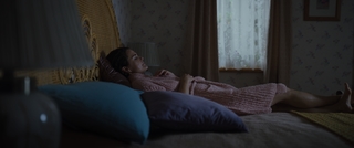 Keri Russell feet photo thumbnail