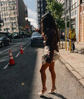 Shay Mitchell feet photo thumbnail