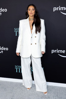 Shay Mitchell feet photo thumbnail
