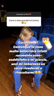 Ludovica Pagani feet photo thumbnail