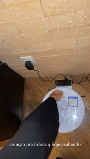 Kéfera Buchmann feet photo thumbnail