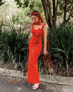 Delta Goodrem feet photo thumbnail
