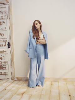 Jessica Chastain feet photo thumbnail