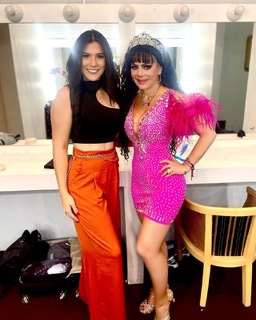Maribel Guardia feet photo thumbnail