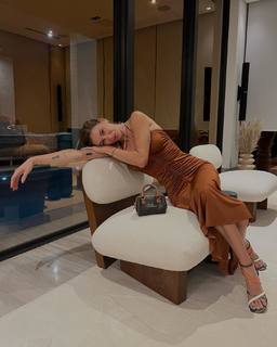 Seyma Subasi feet photo thumbnail