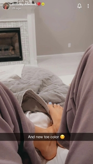 Brittney Smith feet photo thumbnail