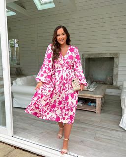 Jacqueline Jossa feet photo thumbnail