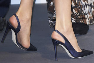 Queen Letizia of Spain feet photo thumbnail