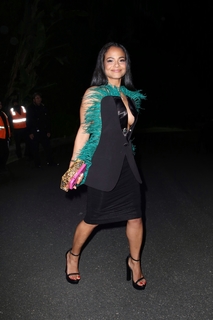 Christina Milian feet photo thumbnail