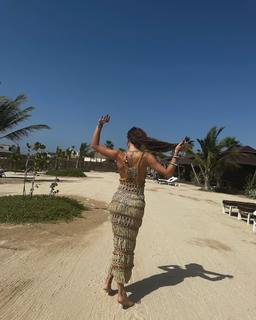 Rita Ora feet photo thumbnail