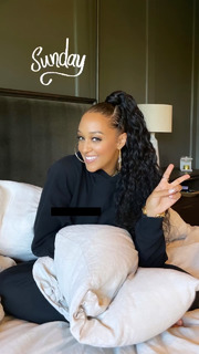Tia Mowry feet photo thumbnail