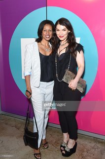 Julianna Margulies feet photo 3