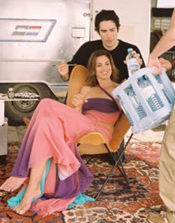Cindy Crawford feet photo thumbnail