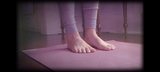 Adriene Mishler feet photo thumbnail