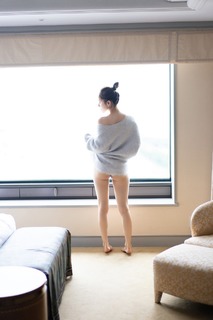 Sayaka Tomaru feet photo thumbnail
