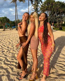 Charly Jordan feet photo thumbnail