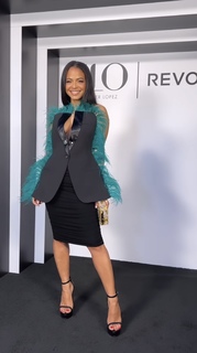 Christina Milian feet photo thumbnail