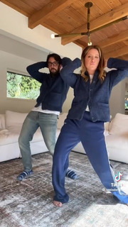 Ashley Tisdale feet photo thumbnail