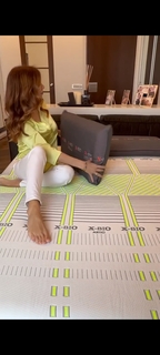 Veronica Maya feet photo thumbnail